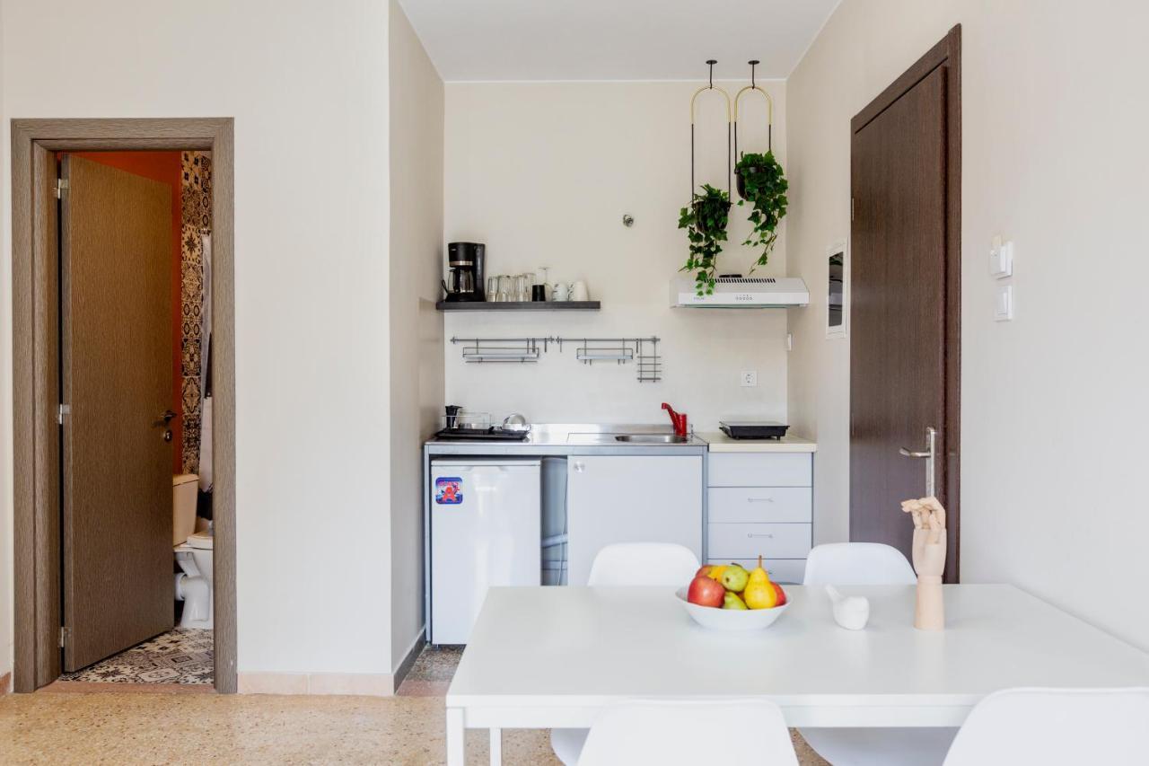 Psirri Place Economy Apartments Centrally Located Atenas Exterior foto